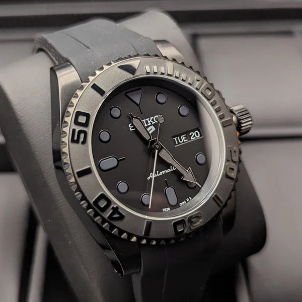 Dark Knight┃Stealthy Mod