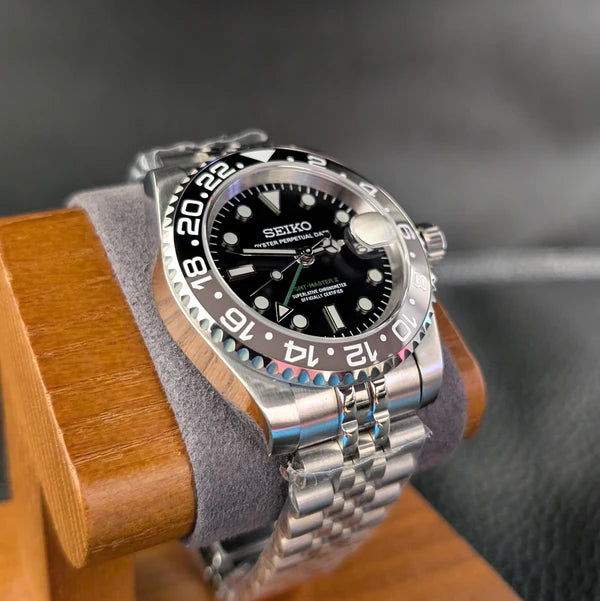 GMT Master┃Bruce Wayne Homage